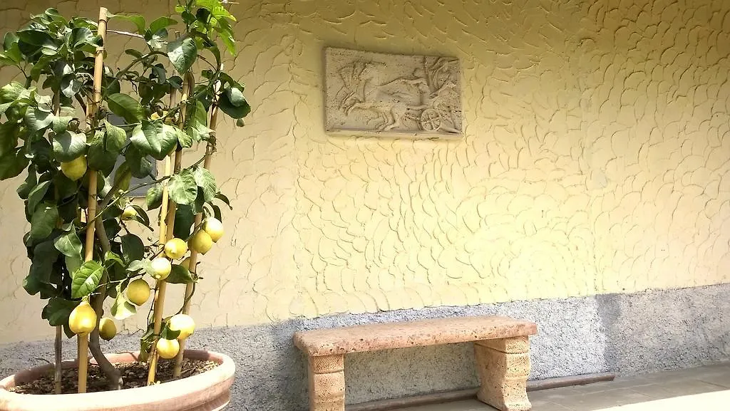 Villa In Lucca